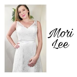 Last chance! Closet Closing! Mori Lee Ivory Lace Wedding dress size 8